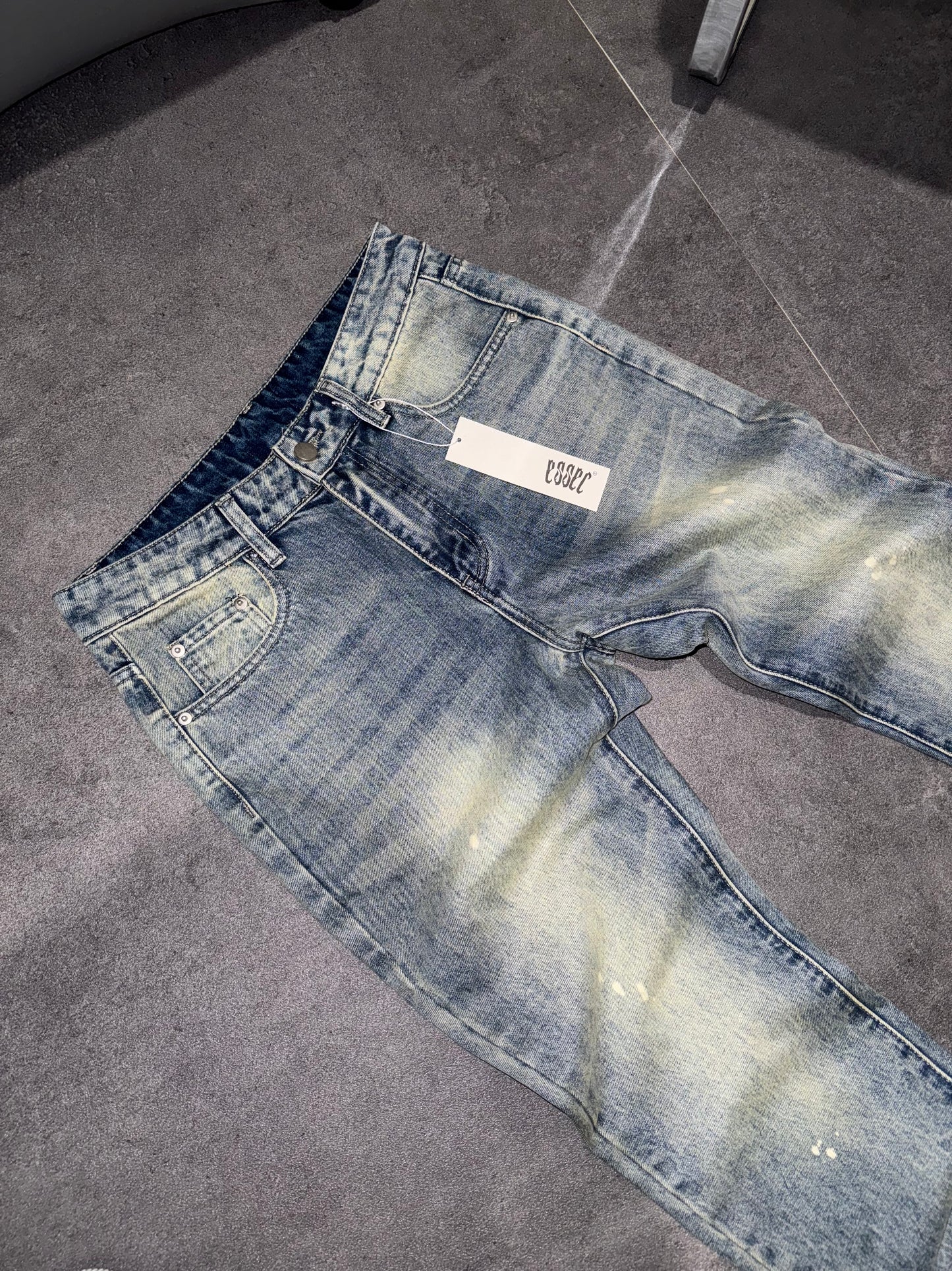 Essec Flared Denim