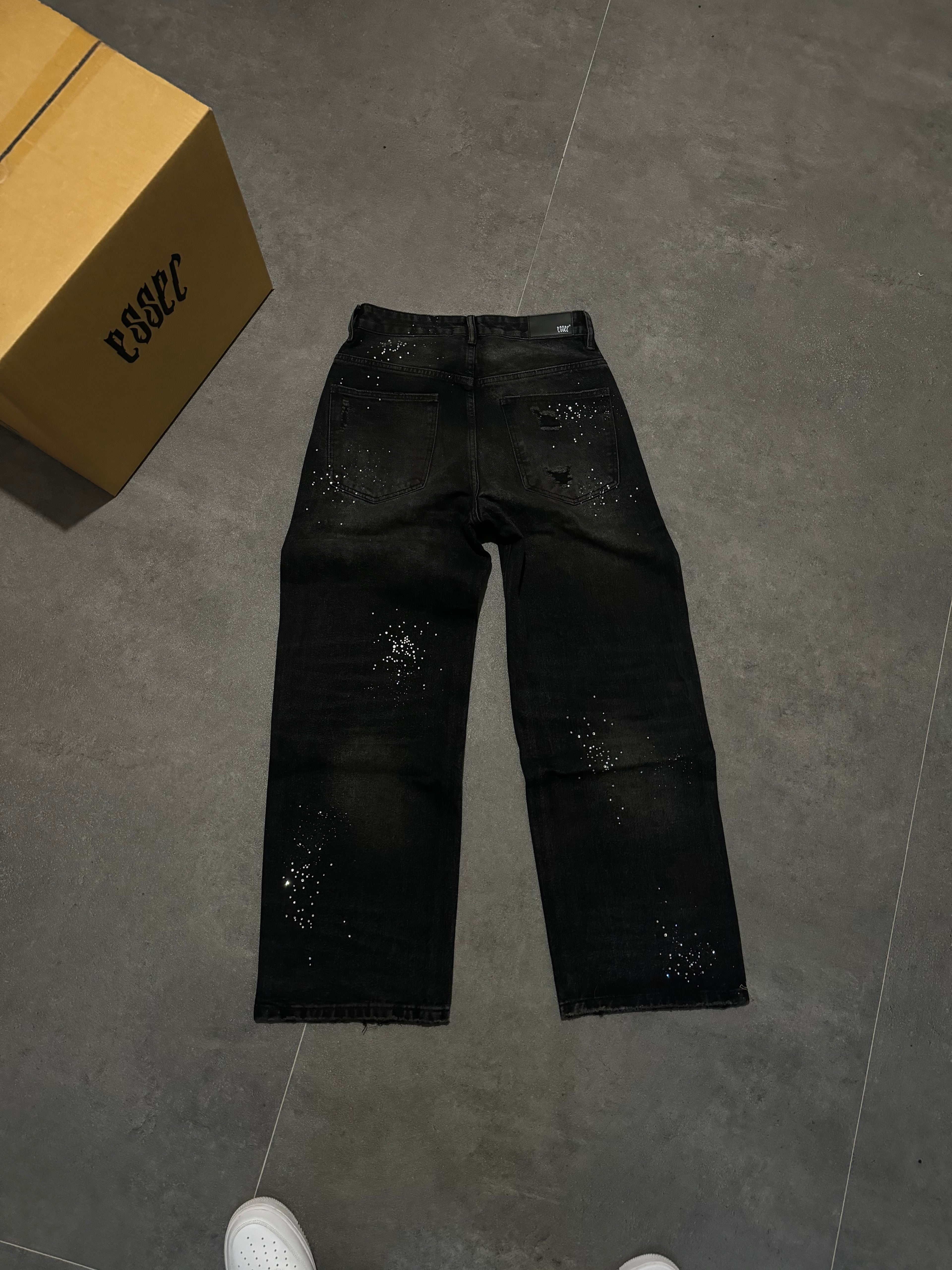 Black Vvs Baggy Denim