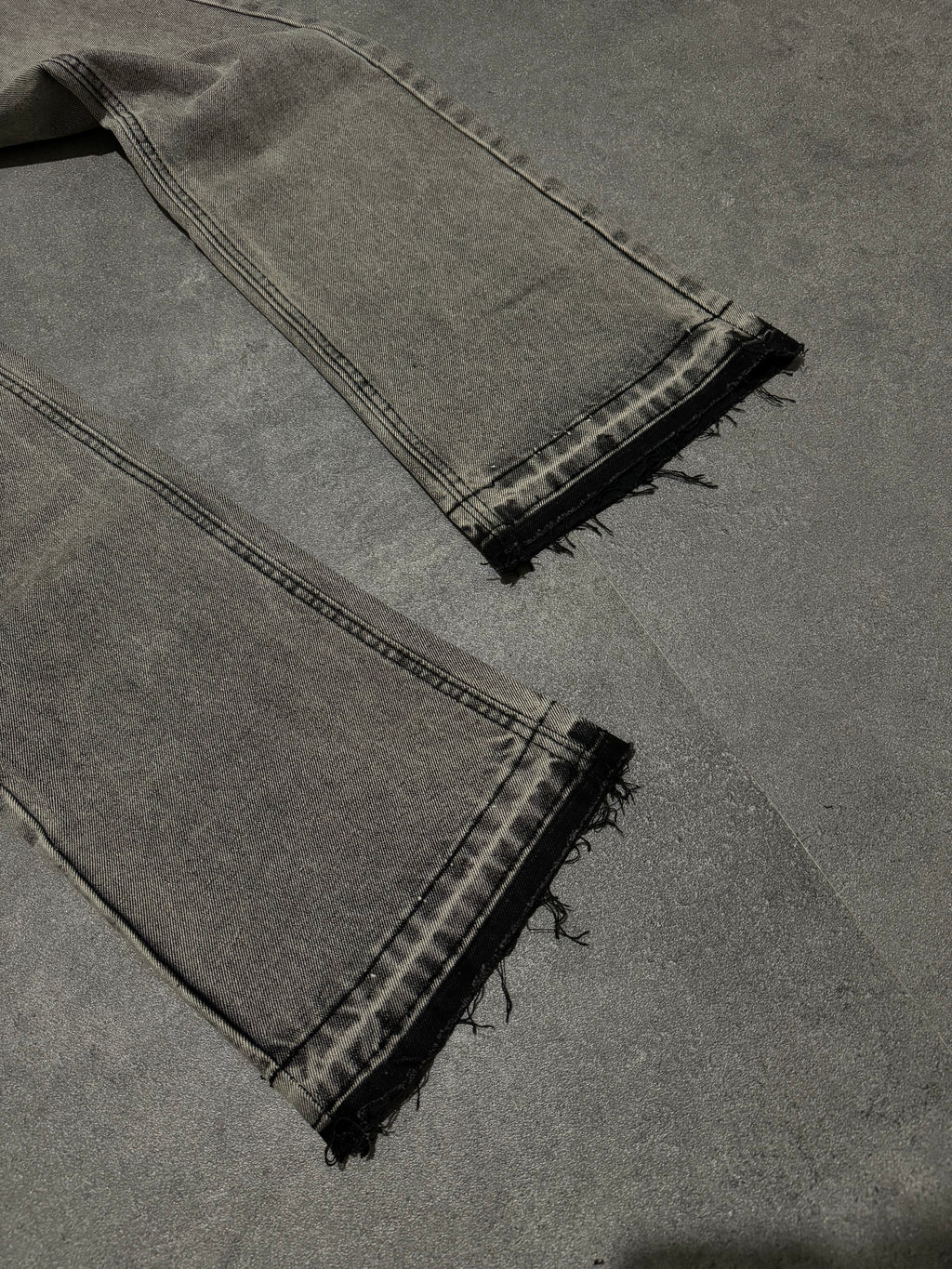 Essec Basic Grey Flared