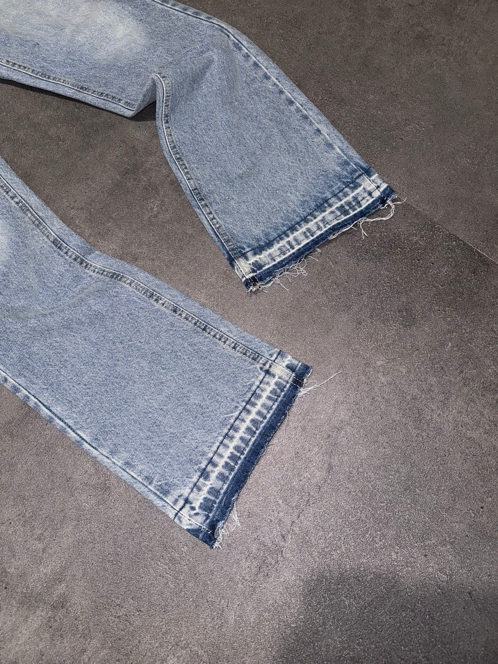 Essec Basic Blue Flared