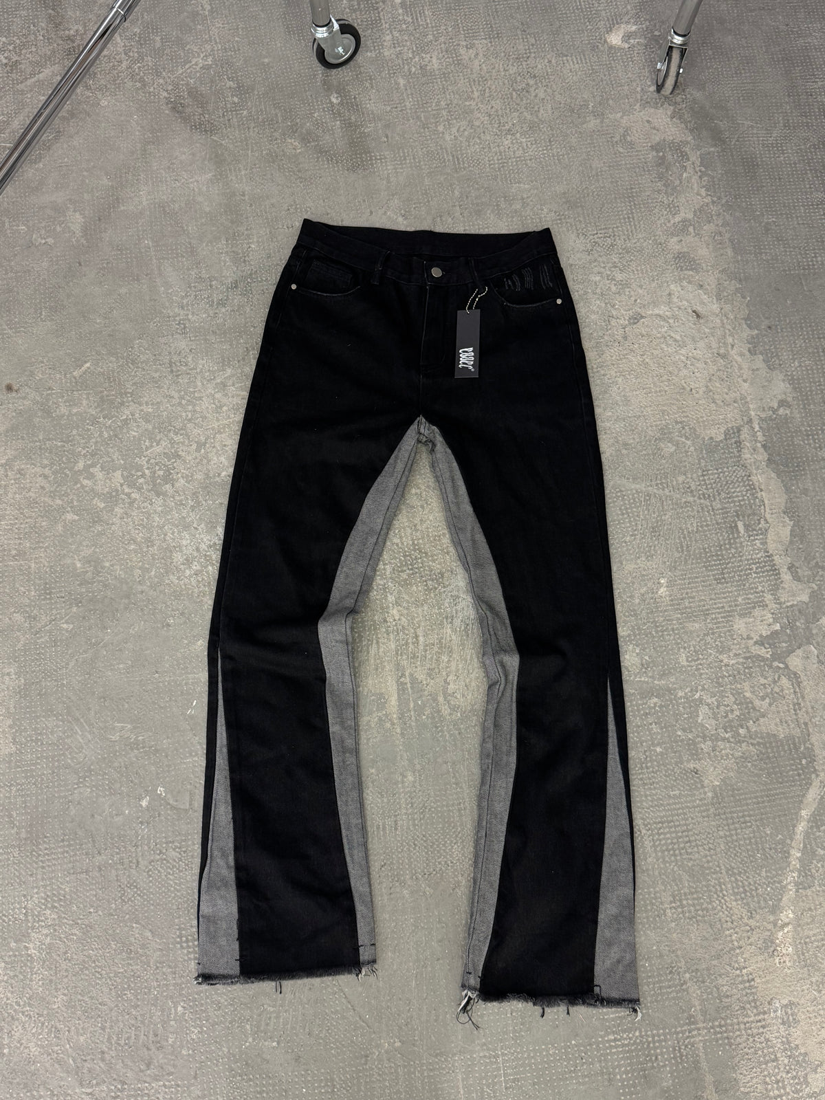 Black Grey Flared (24h Shipping)
