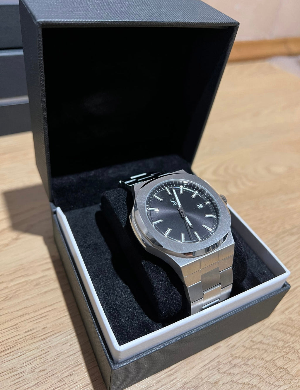 Essec Watch Black Dial