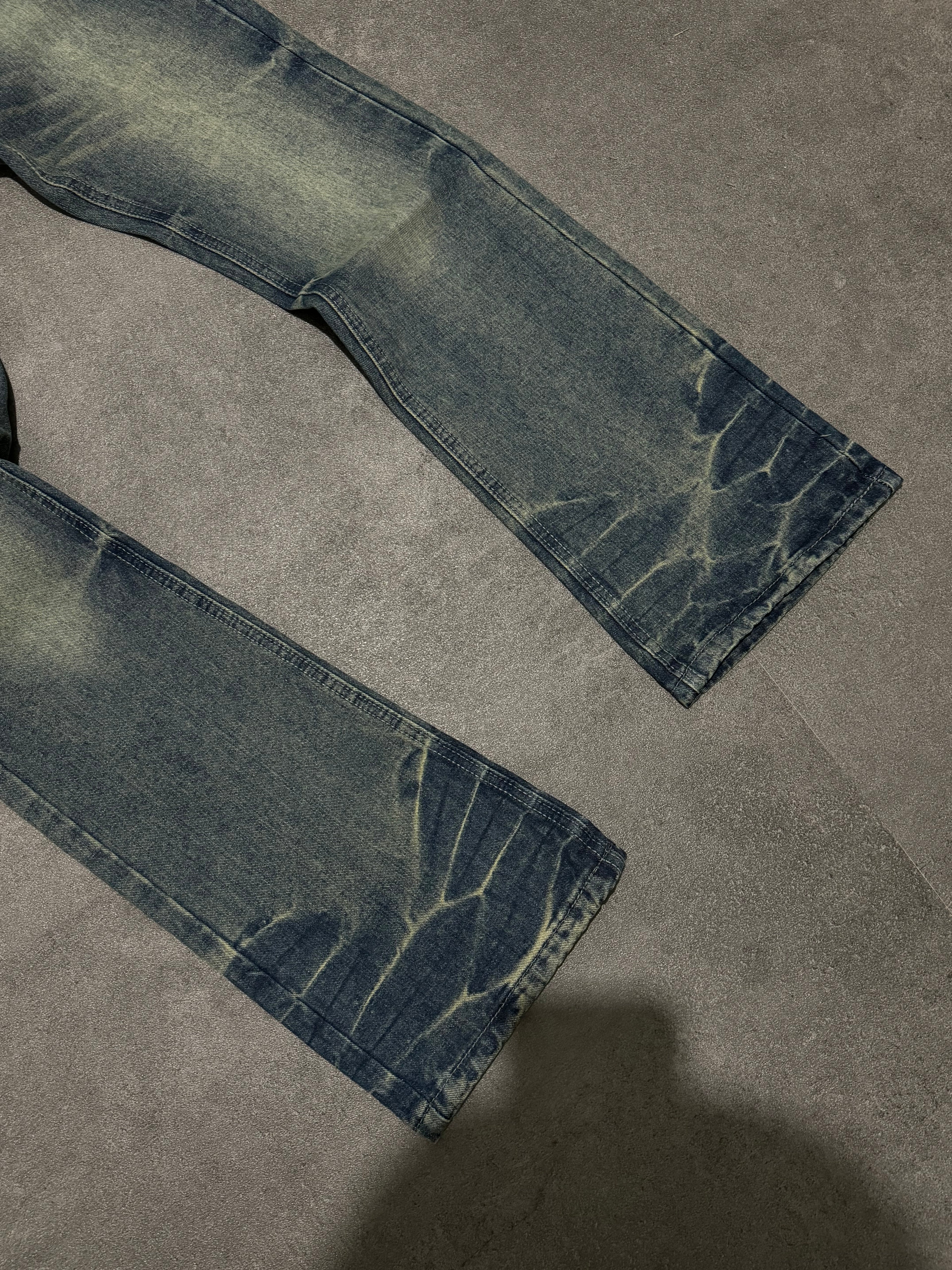 Essec Flared Blue Wash Denim