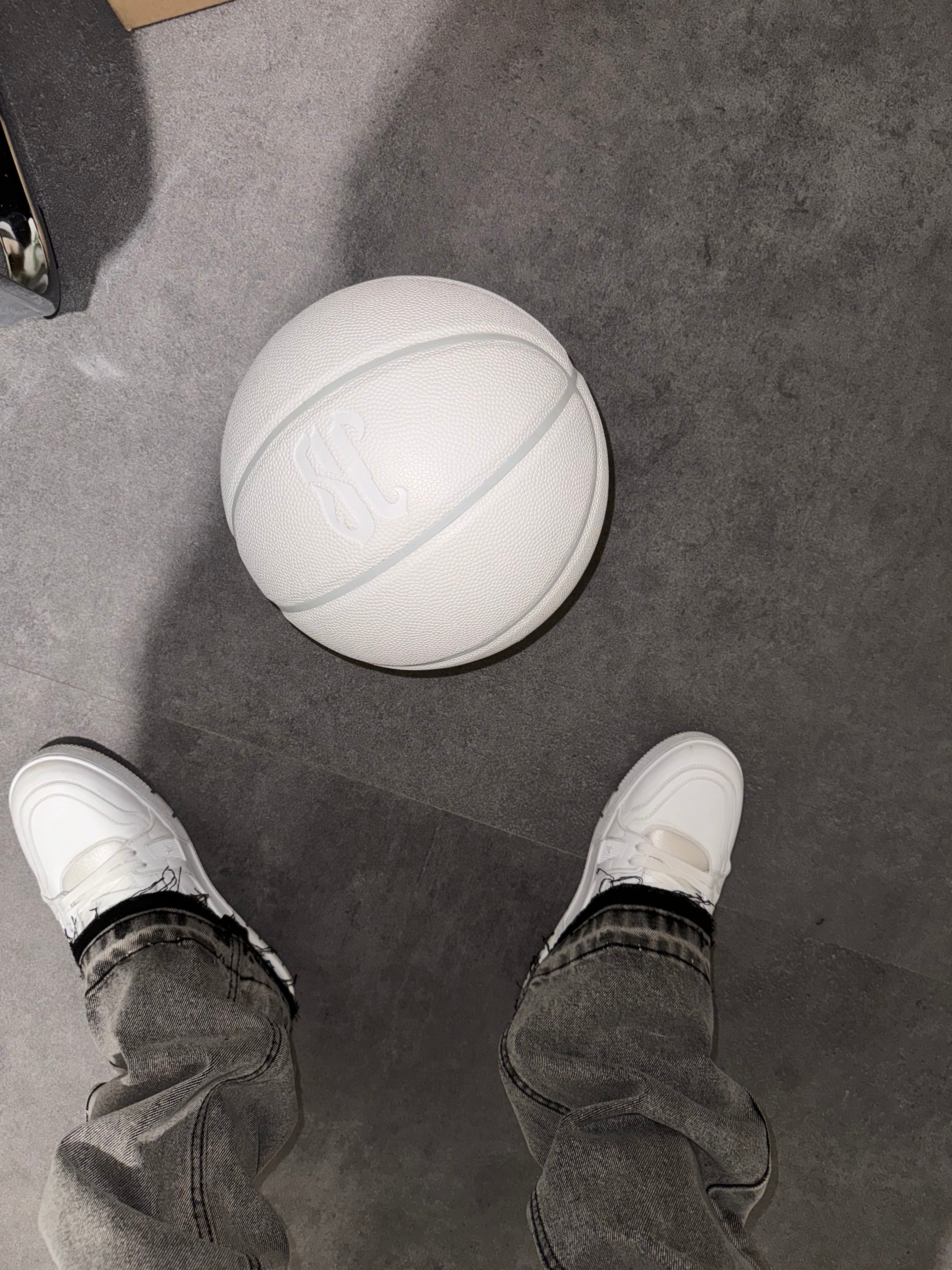 Essec Basic Grey Flared