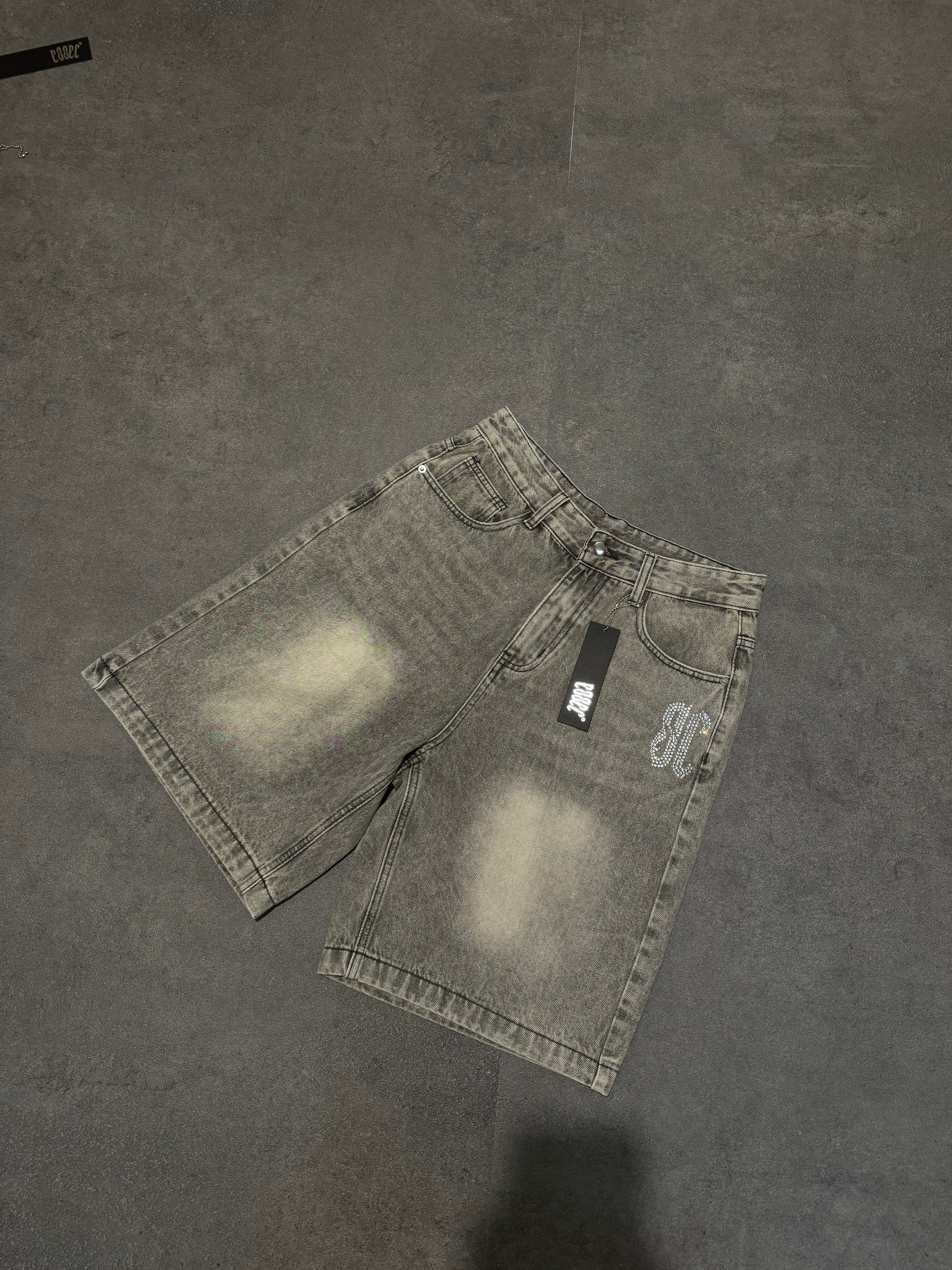 Essec Basic Grey Vvs Short