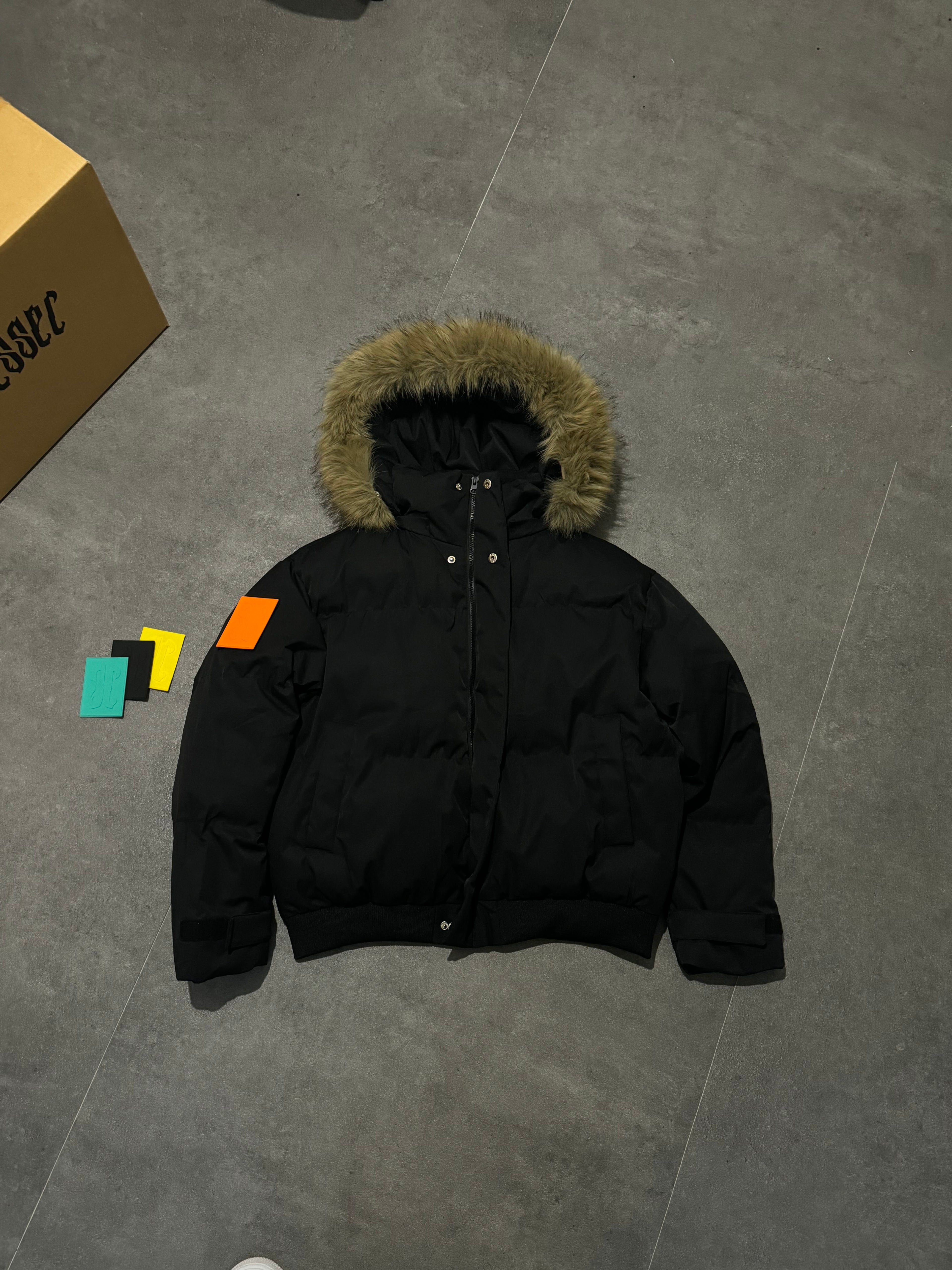 Essec Black Fur Jacket (Color Change Patches)