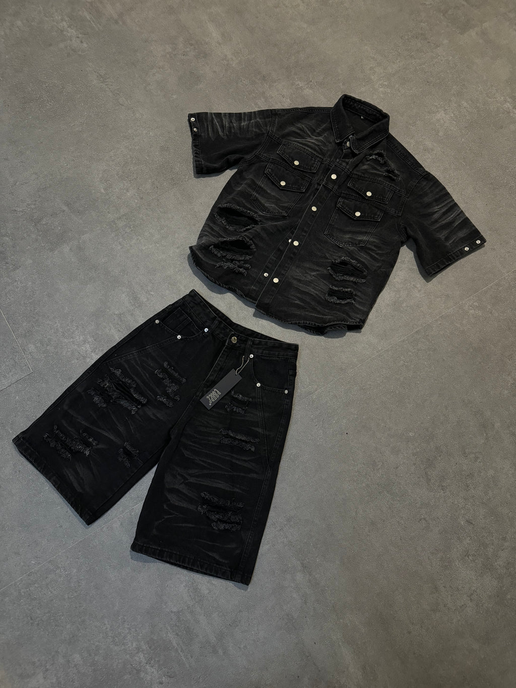 Denim Distressed Set Black