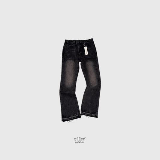 Essec Basic Black Flared