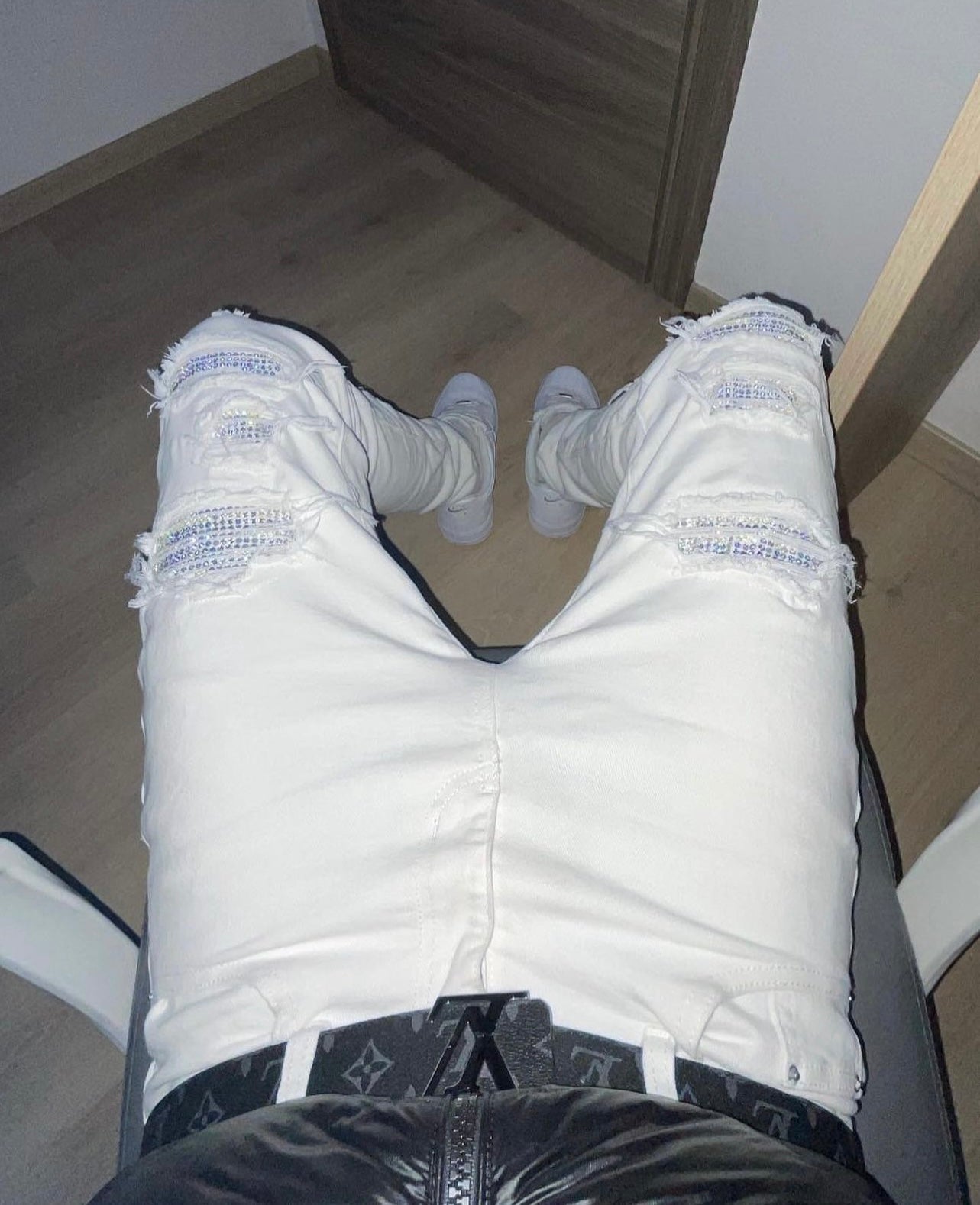 White vvs denim